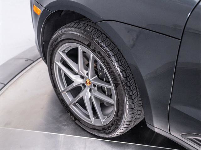 Used 2024 Porsche Macan image 14