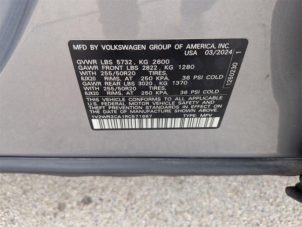 Used 2024 Volkswagen Atlas SE image 32