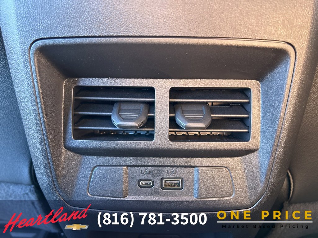 Used 2024 Chevrolet Colorado ZR2 w/ ZR2 Convenience Package III image 50