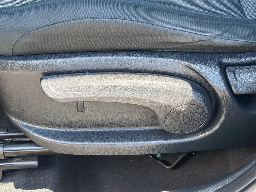 Used 2024 Kia Soul LX w/ Option Group 015 FWD image 40