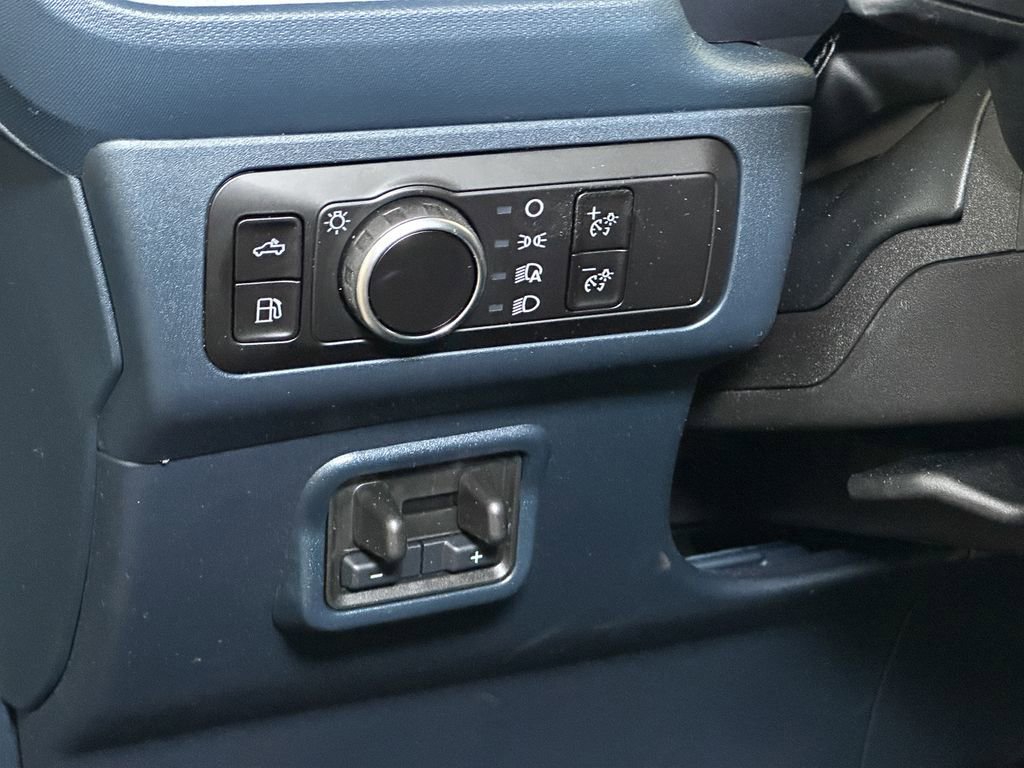 New 2025 Ford Maverick XLT w/ Equipment Group 301A image 19