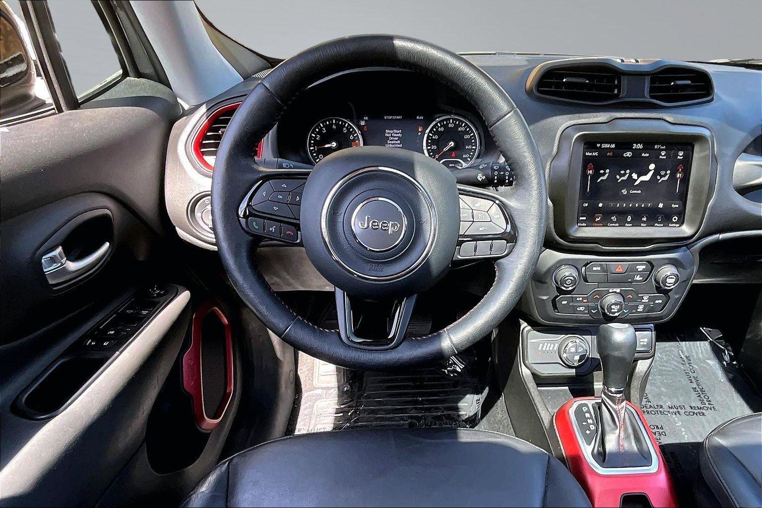 Certified 2022 Jeep Renegade Trailhawk w/ Sun/Sound Group AWD/4WD image 5