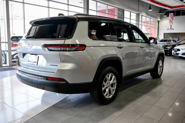 Used 2021 Jeep Grand Cherokee L Limited AWD/4WD image 5