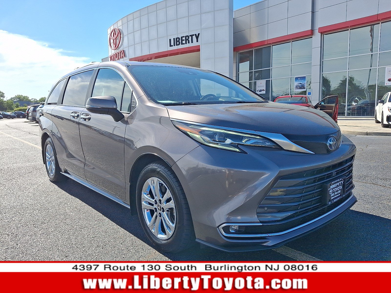 Used 2024 Toyota Sienna Platinum