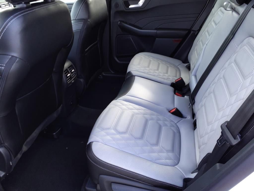 New 2024 Ford Escape SE w/ PHEV Premium Package image 15