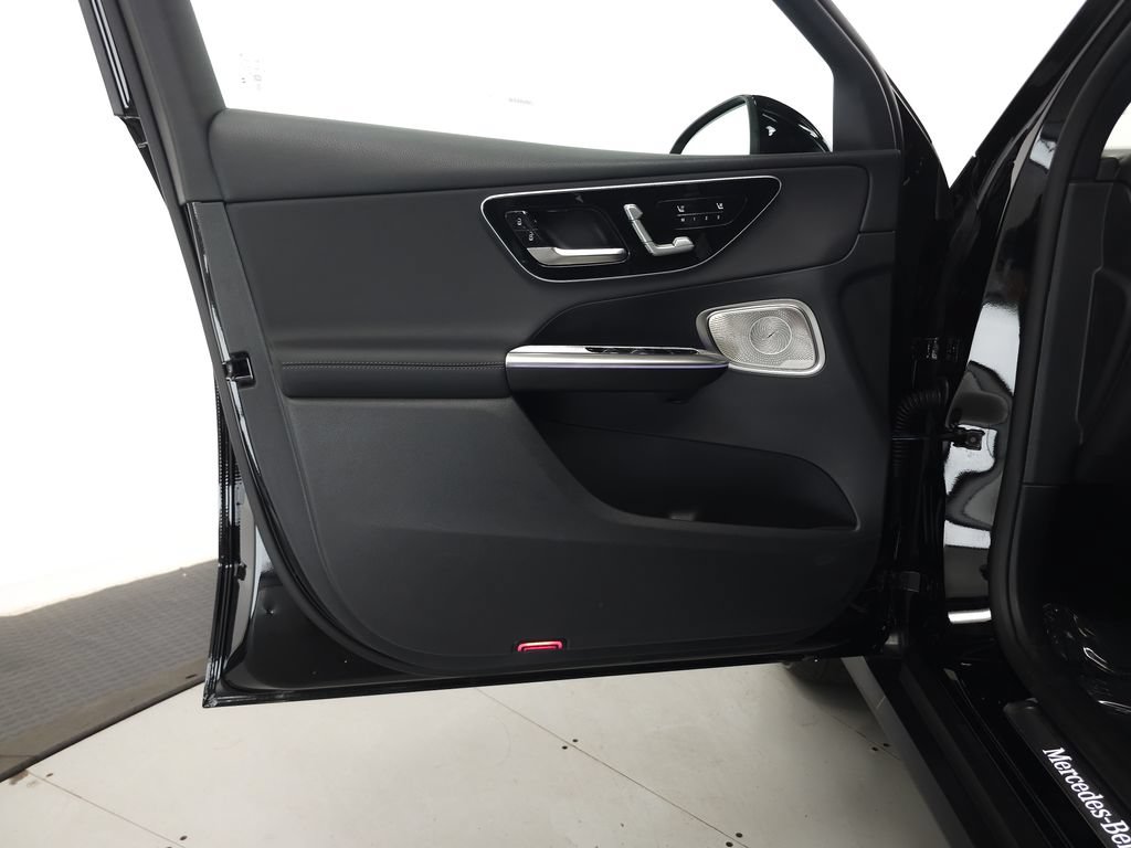 Certified 2026 Mercedes-Benz GLC 300 4MATIC image 5