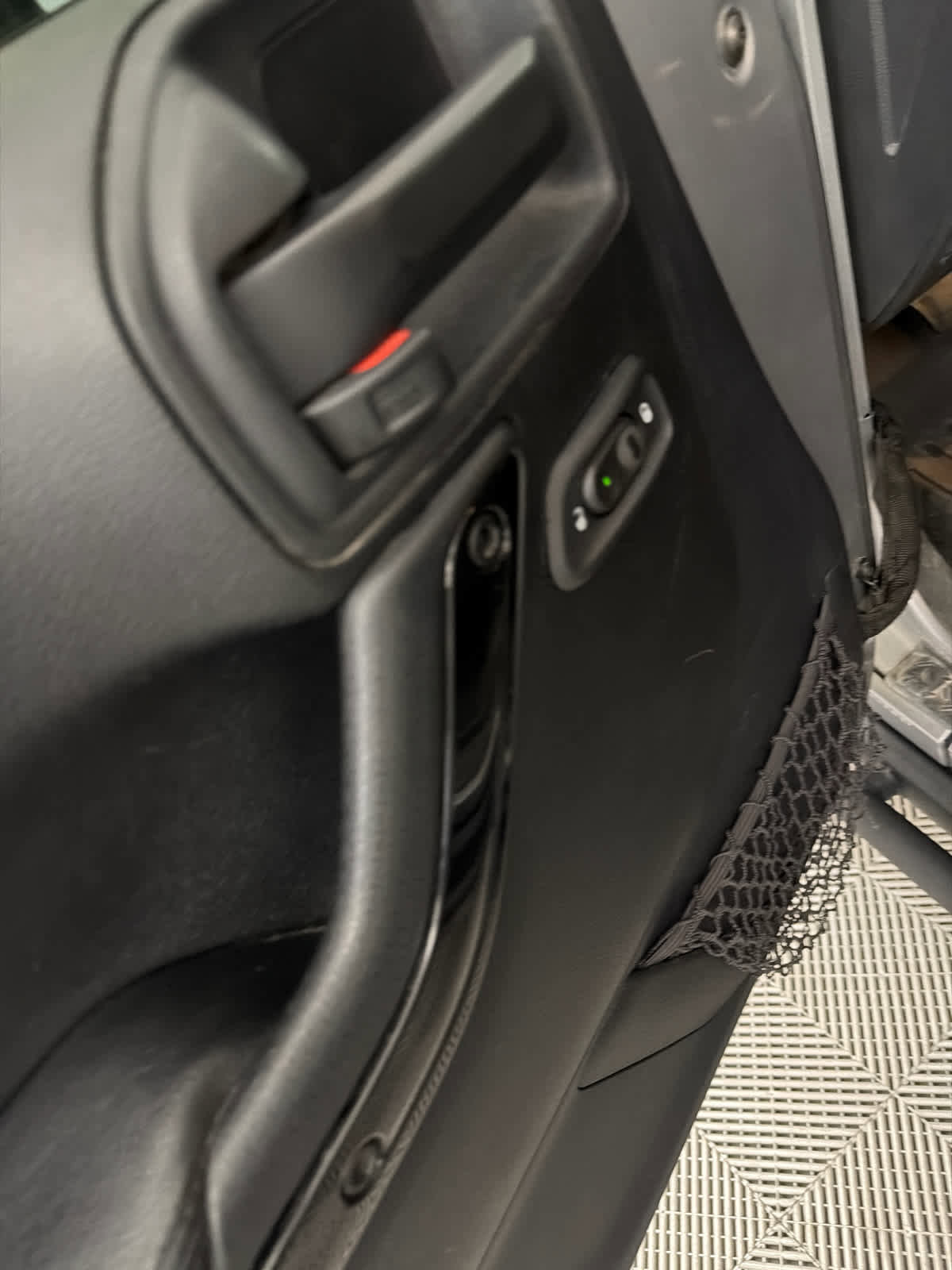 Used 2015 Jeep Wrangler Unlimited Sahara image 23