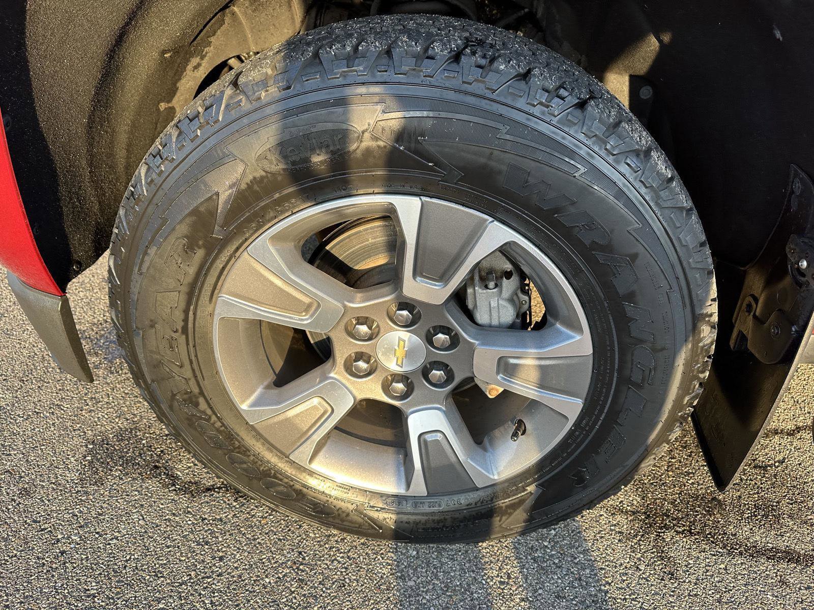 Used 2018 Chevrolet Colorado Z71 image 11