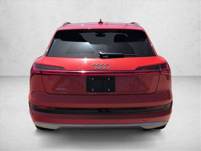 Used 2019 Audi e-tron Prestige w/ Prestige Package AWD/4WD image 7