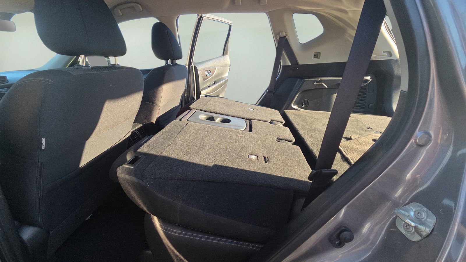 Used 2019 Nissan Rogue SV w/ Premium Package image 20