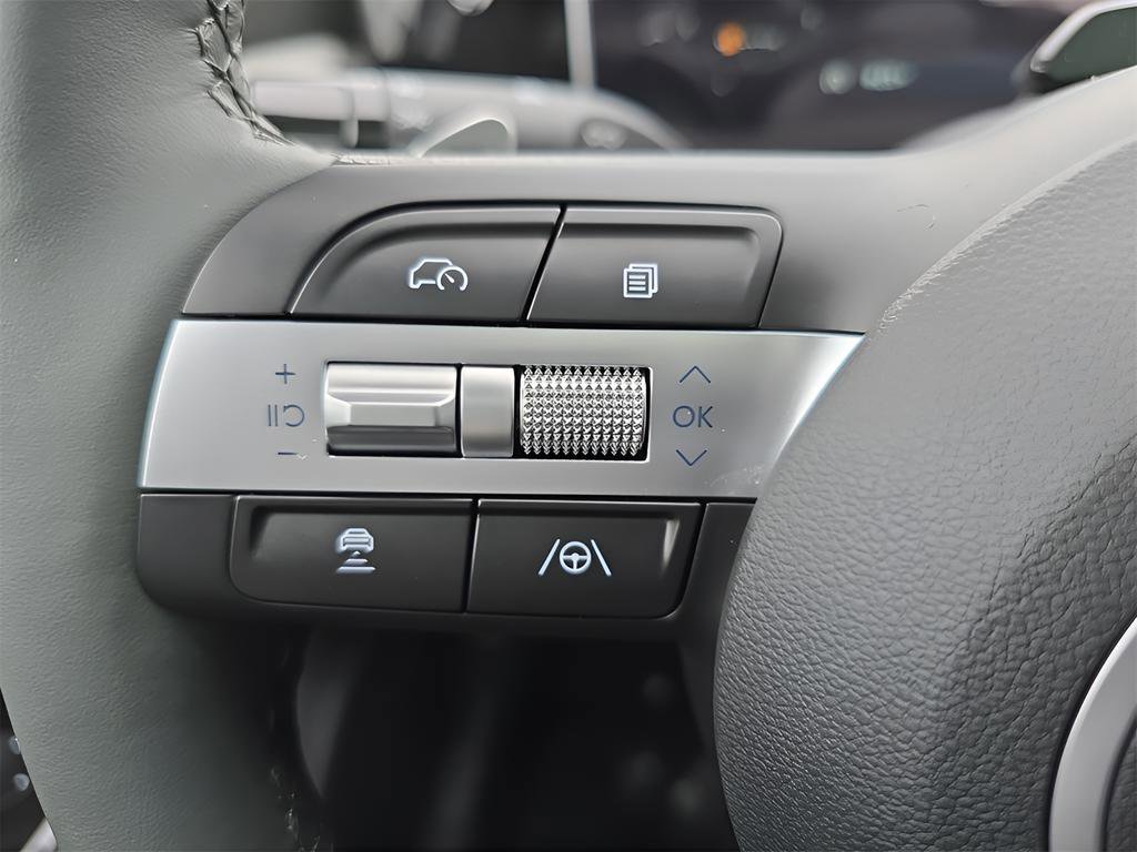 New 2025 Hyundai Tucson Limited FWD image 19