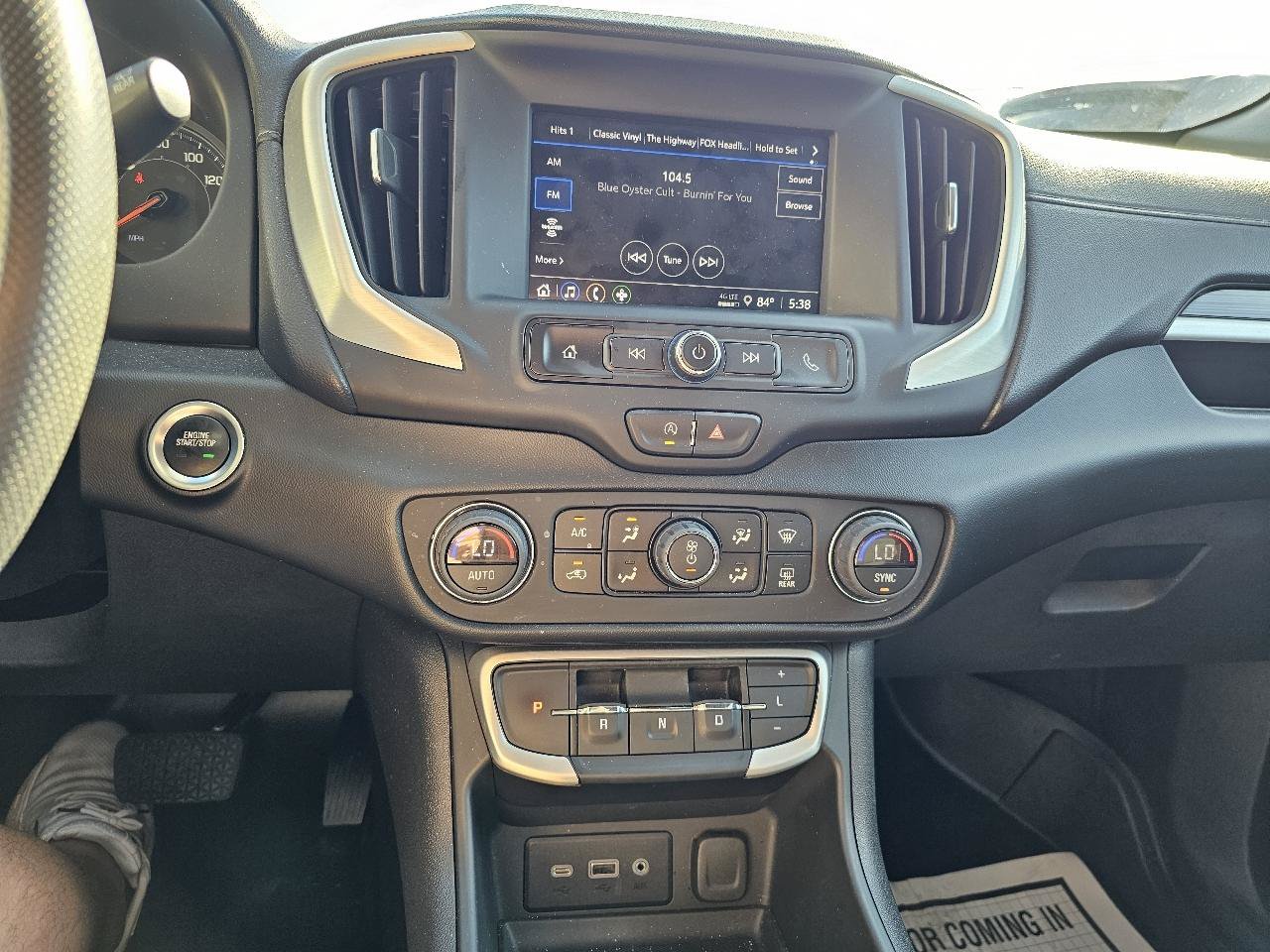 Used 2023 GMC Terrain SLE w/ Driver Convenience Package AWD/4WD image 14
