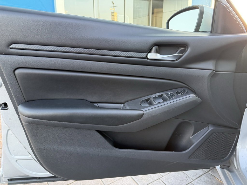 Used 2022 Nissan Altima 2.5 S image 23