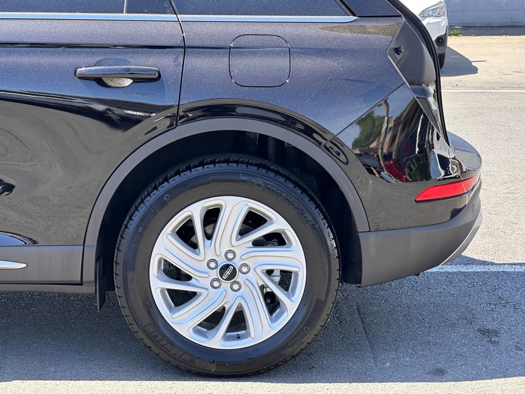 Used 2025 Lincoln Corsair FWD image 48