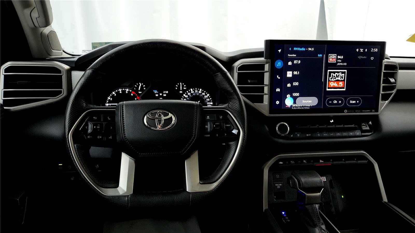 Used 2023 Toyota Tundra Limited AWD/4WD image 23