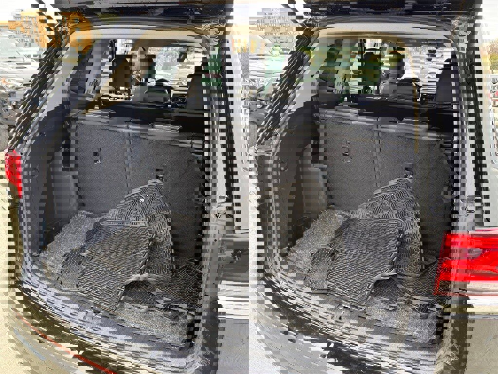 Used 2021 Volkswagen Atlas SEL w/ MDO Package (Bench Seat) image 31