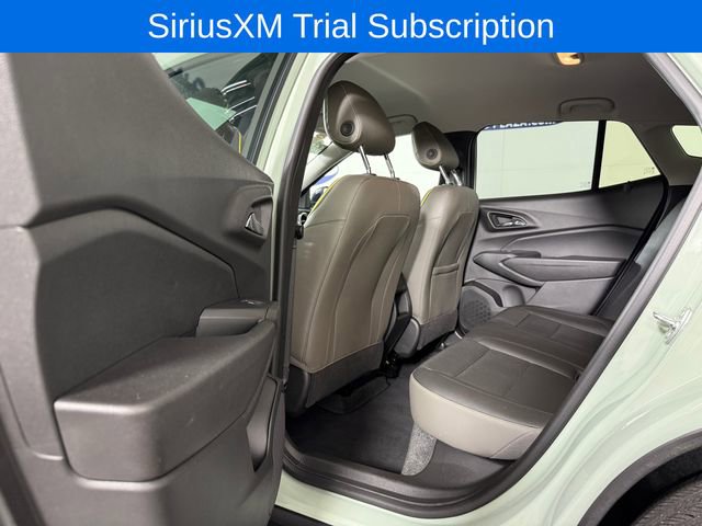 Used 2025 Chevrolet Trax ACTIV FWD image 13