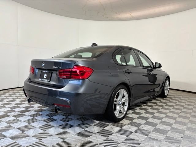 Used 2017 BMW 340i xDrive Sedan AWD/4WD image 7