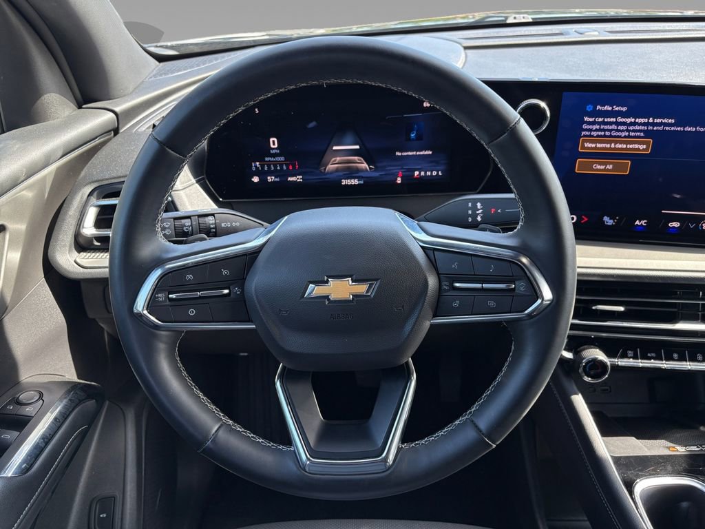 Used 2025 Chevrolet Traverse LT AWD/4WD image 13