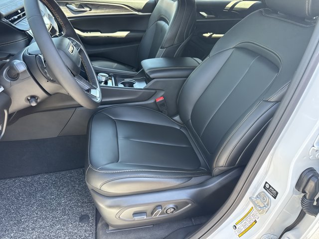 New 2026 Jeep Grand Cherokee Limited AWD/4WD image 9