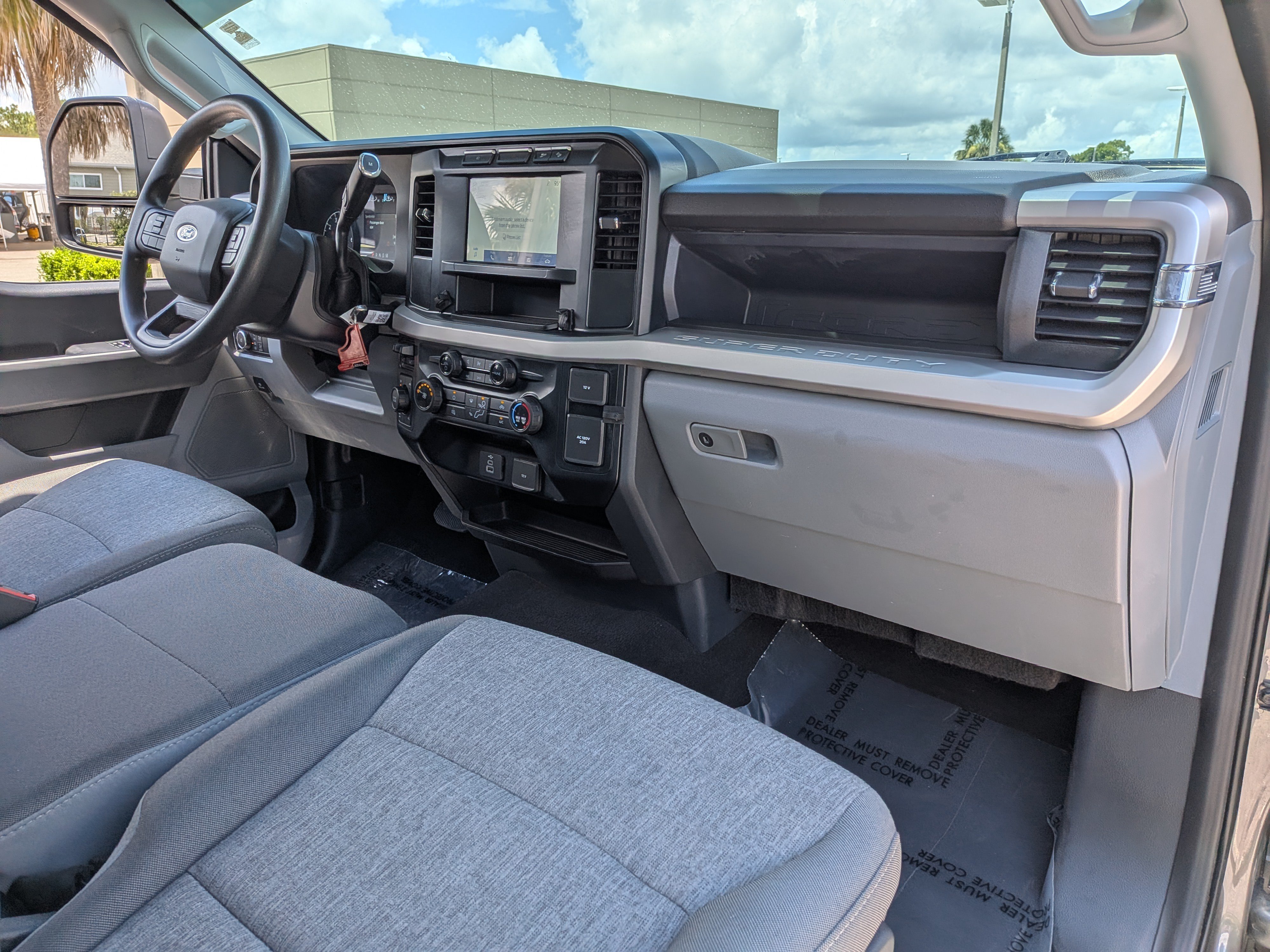 Used 2024 Ford F250 XL w/ STX Appearance Package AWD/4WD image 16