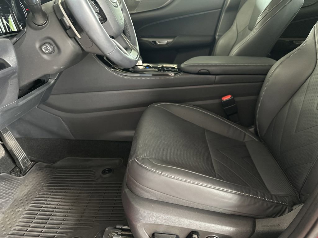 Used 2024 Lexus NX 350h AWD w/ Vision Package image 16