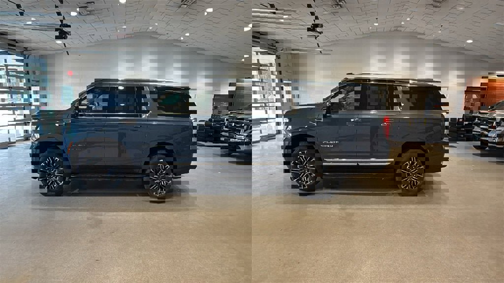 New 2026 GMC Yukon XL Elevation image 4