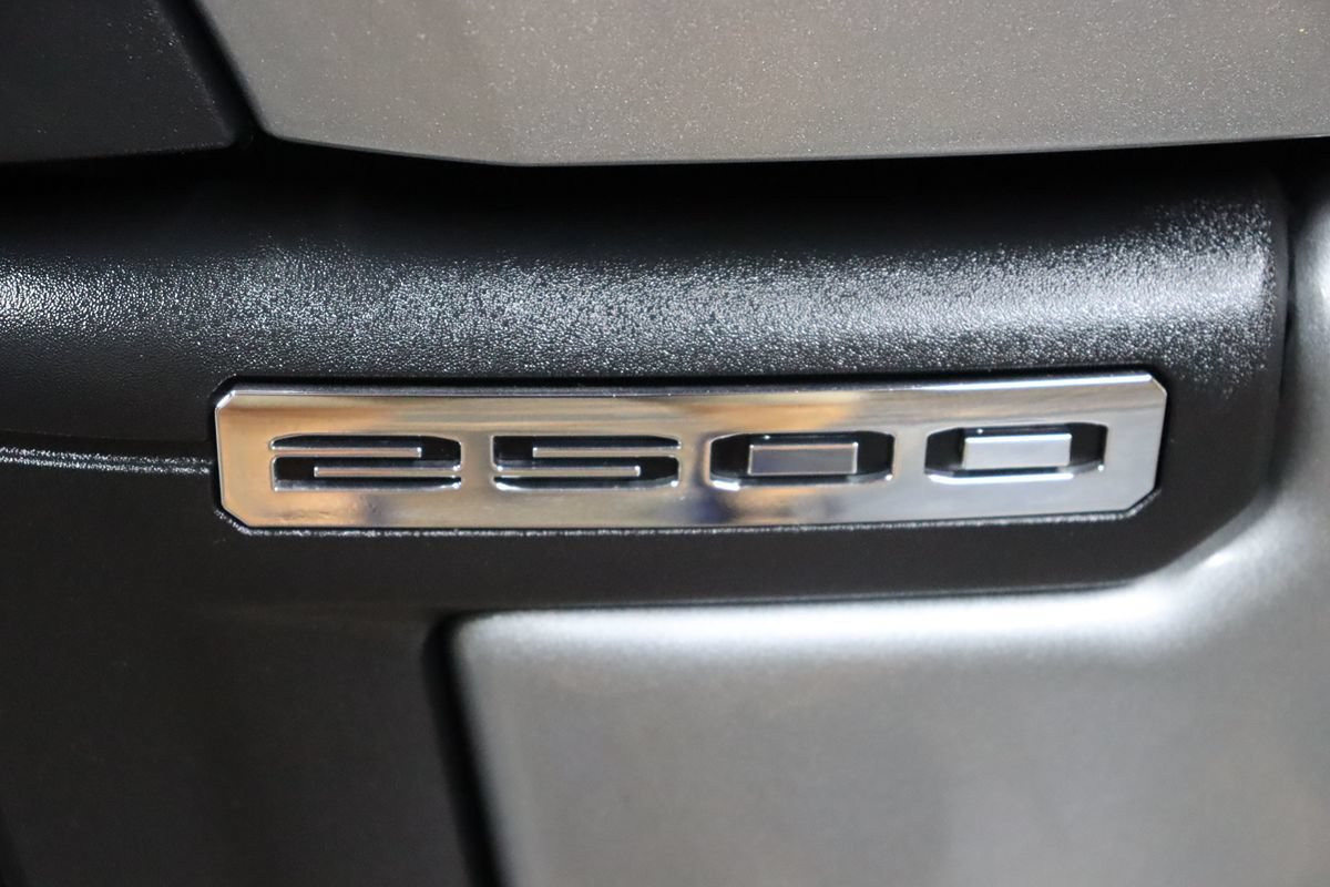 Used 2025 GMC Sierra 2500 AT4 w/ AT4 Preferred Package AWD/4WD image 14