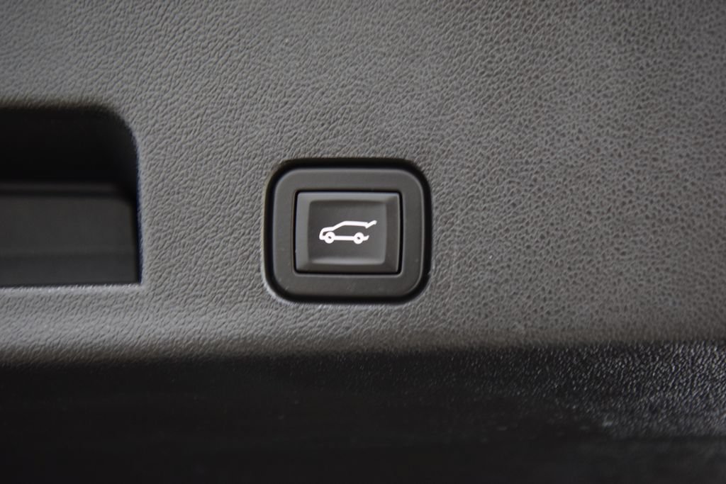 Used 2024 Chevrolet Traverse RS w/ LPO, Floor Liner Package AWD/4WD image 28