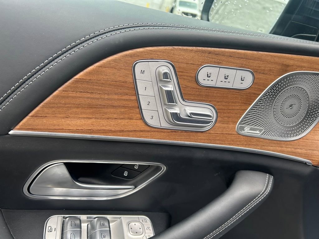 Certified 2024 Mercedes-Benz Maybach GLS 600 4MATIC image 12