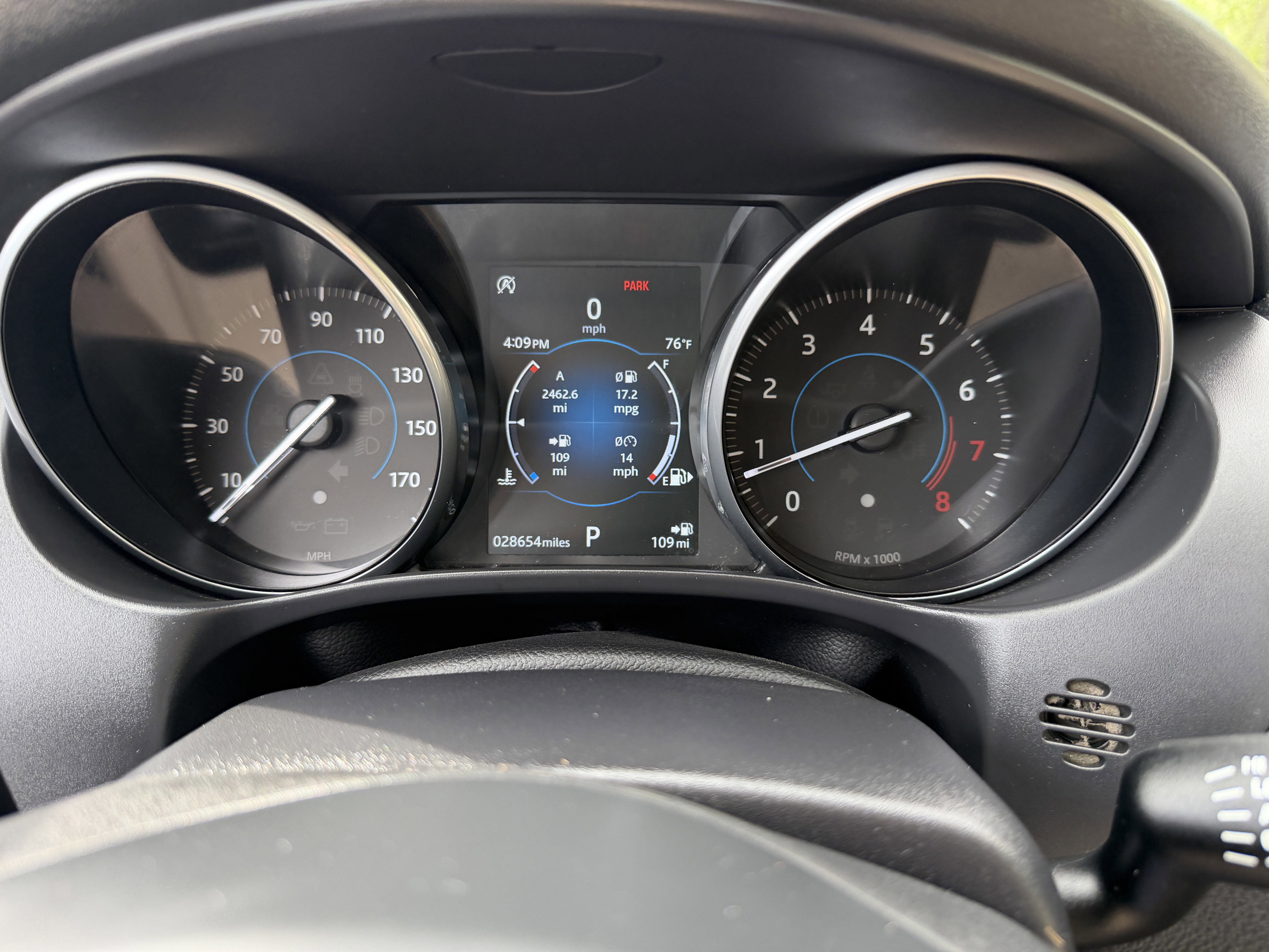 Used 2018 Jaguar XE image 32