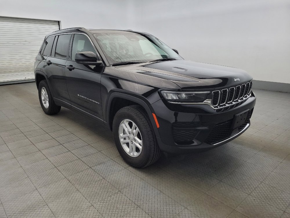 Used 2023 Jeep Grand Cherokee Laredo w/ Luxury Tech Group I image 13