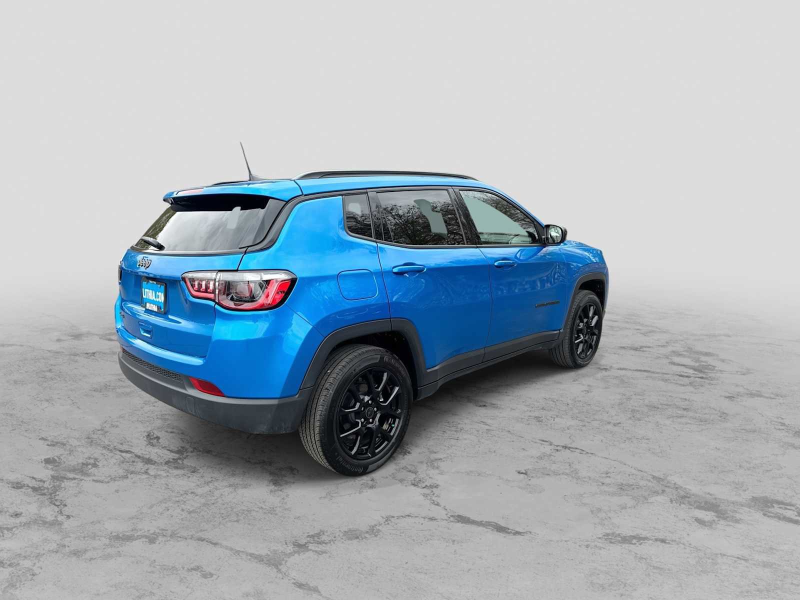 New 2026 Jeep Compass Latitude AWD/4WD image 8