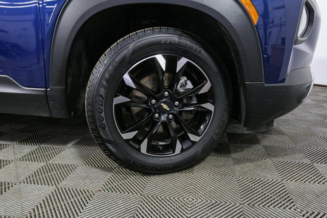 Used 2021 Chevrolet TrailBlazer LT w/ Convenience Package image 14