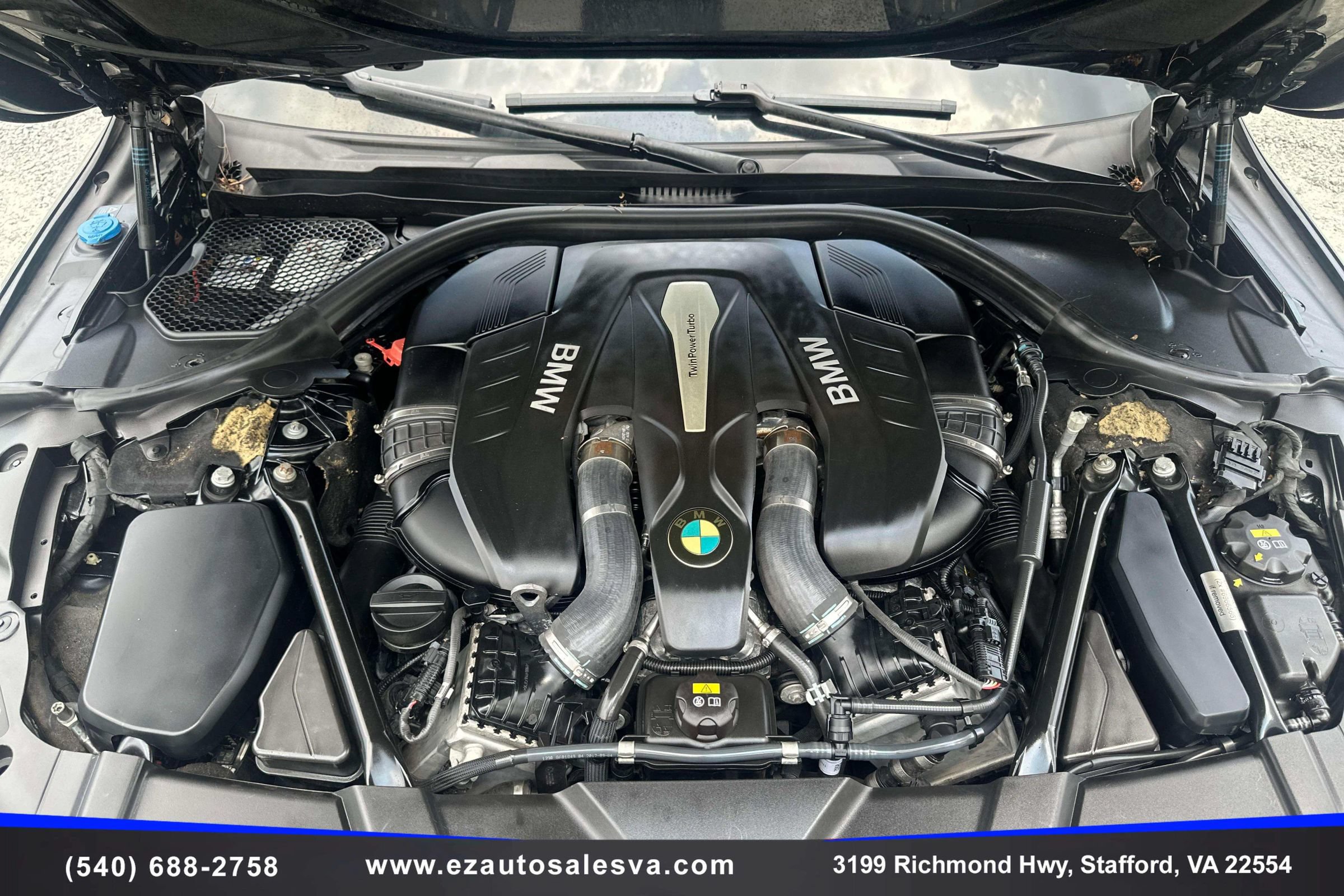 Used 2018 BMW 750i xDrive AWD/4WD image 12