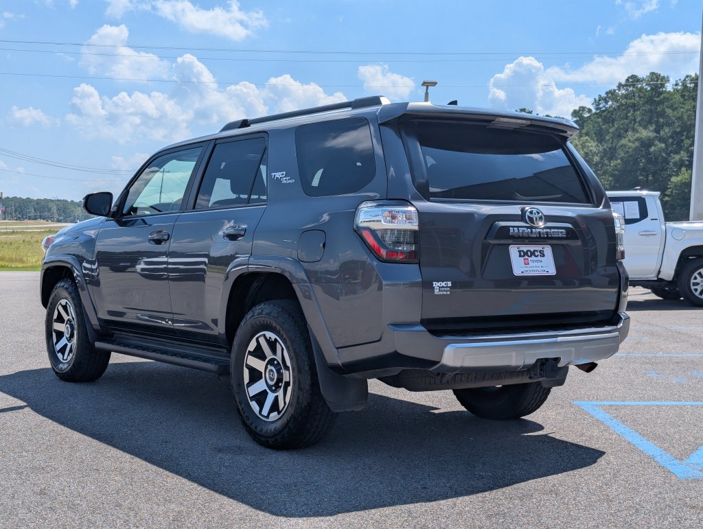Used 2020 Toyota 4Runner TRD Off-Road AWD/4WD image 3