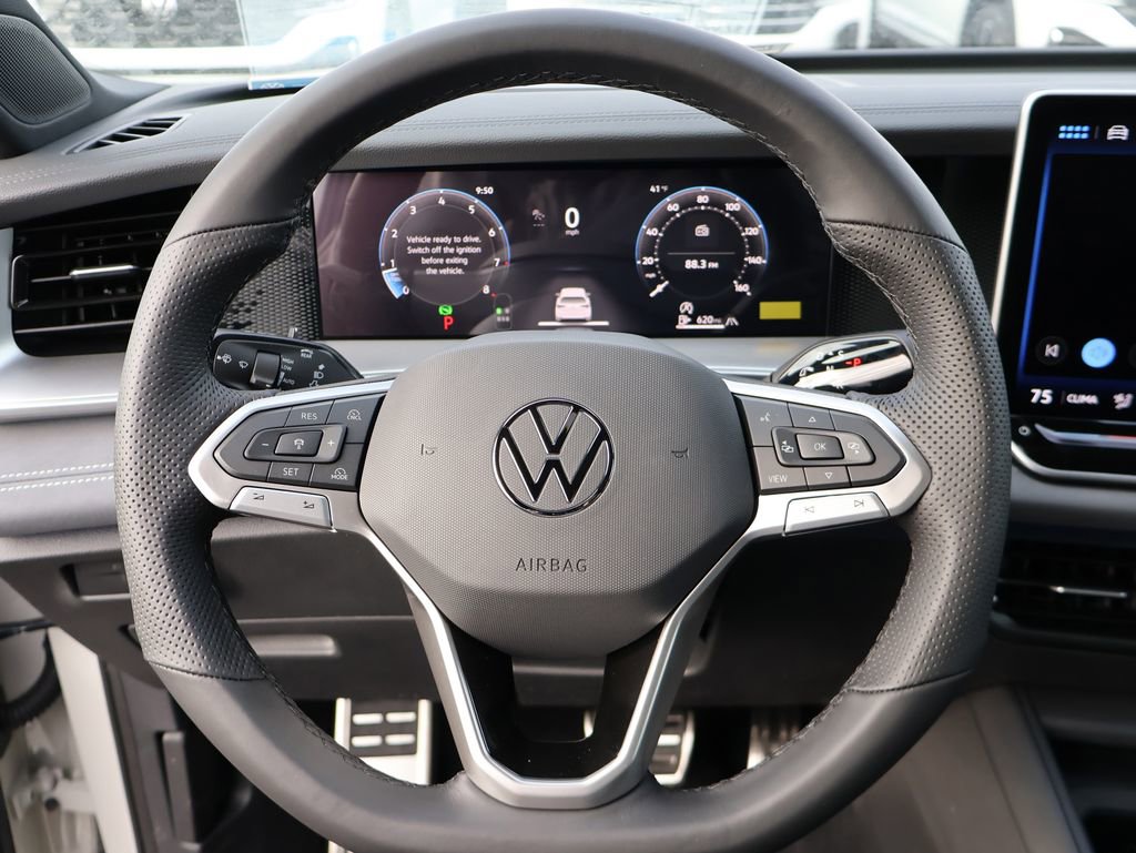 New 2026 Volkswagen Tiguan SE R-Line image 33