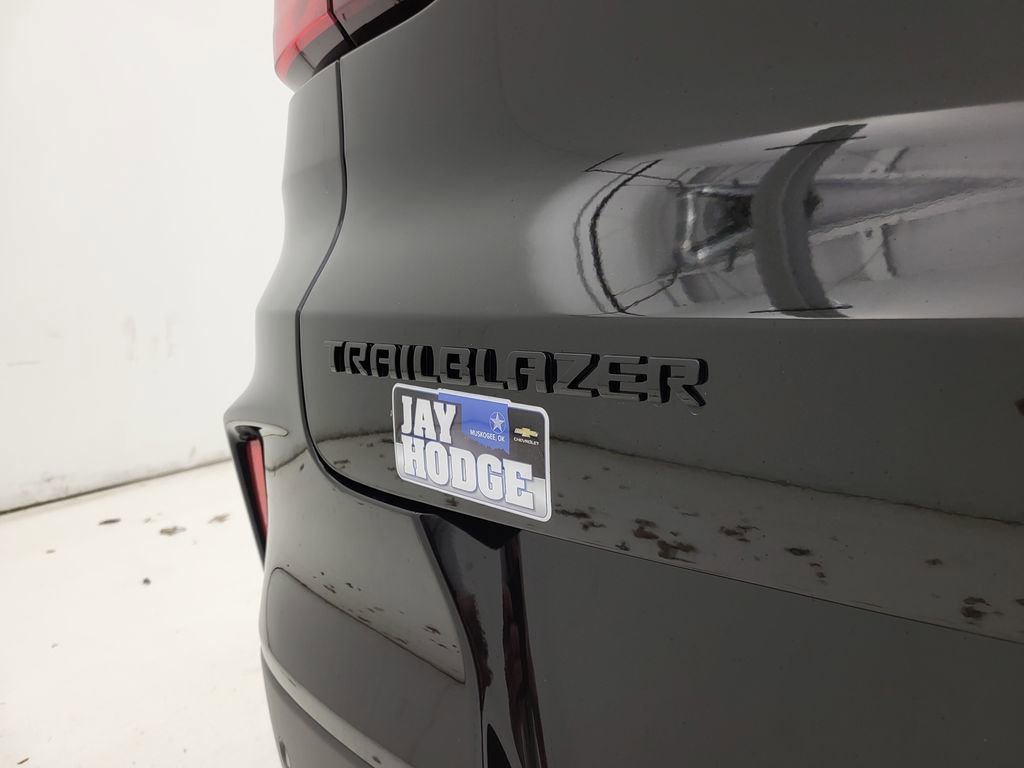 New 2026 Chevrolet TrailBlazer RS w/ Convenience Package image 23