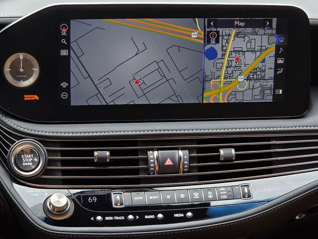 Used 2022 Lexus LS 500 w/ Accessory Package (Z1) RWD image 10