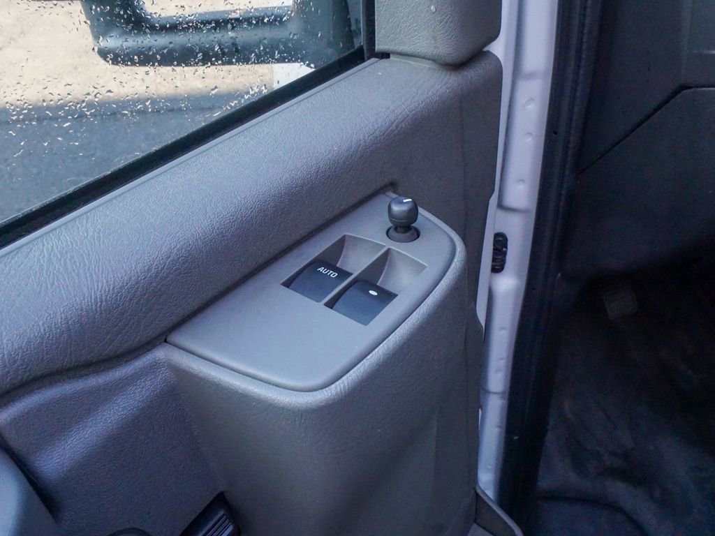 Used 2022 Chevrolet Express 3500 w/ Power Convenience Package RWD image 14