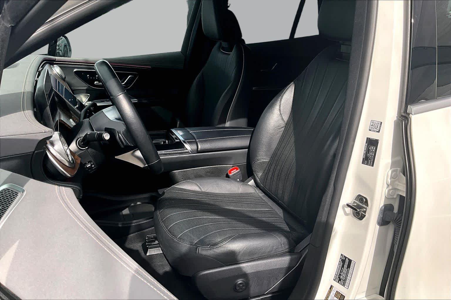 Certified 2023 Mercedes-Benz EQE 350+ 4MATIC SUV w/ Pinnacle Trim Package image 7