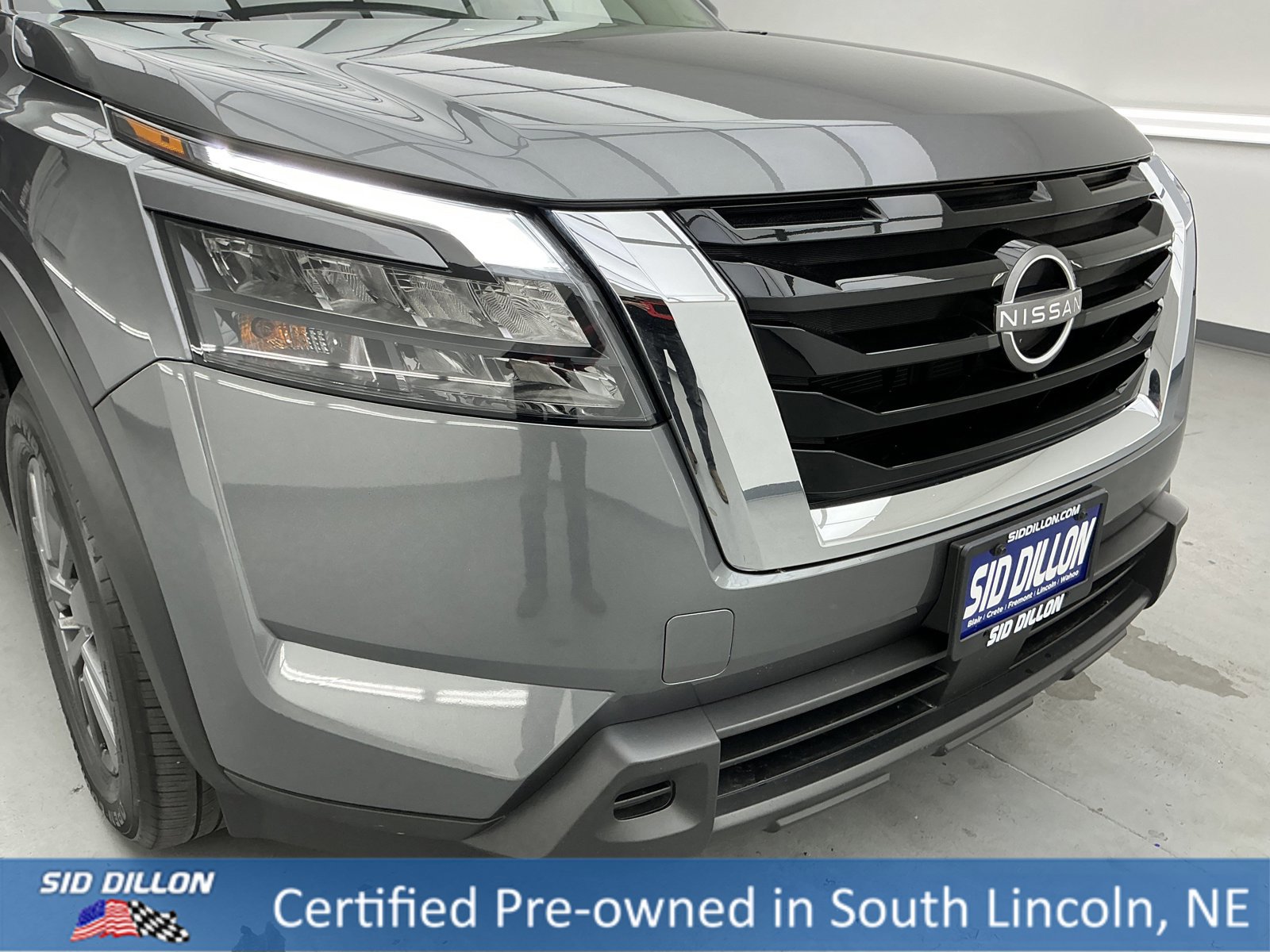 Used 2023 Nissan Pathfinder SV image 27