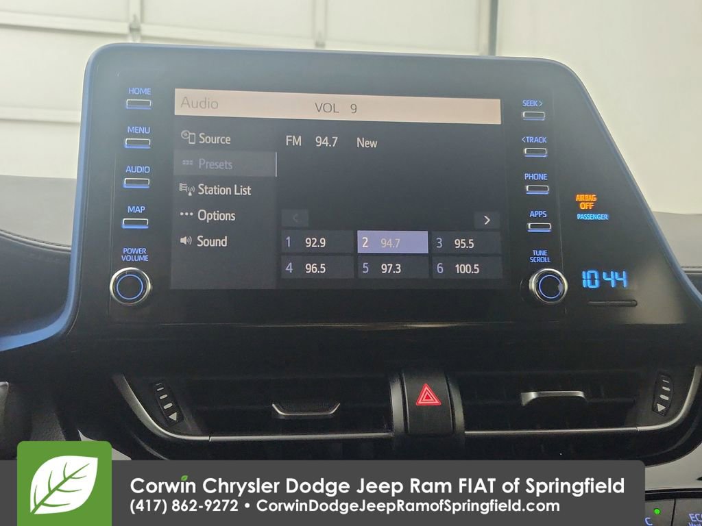 Used 2019 Toyota C-HR XLE FWD image 24