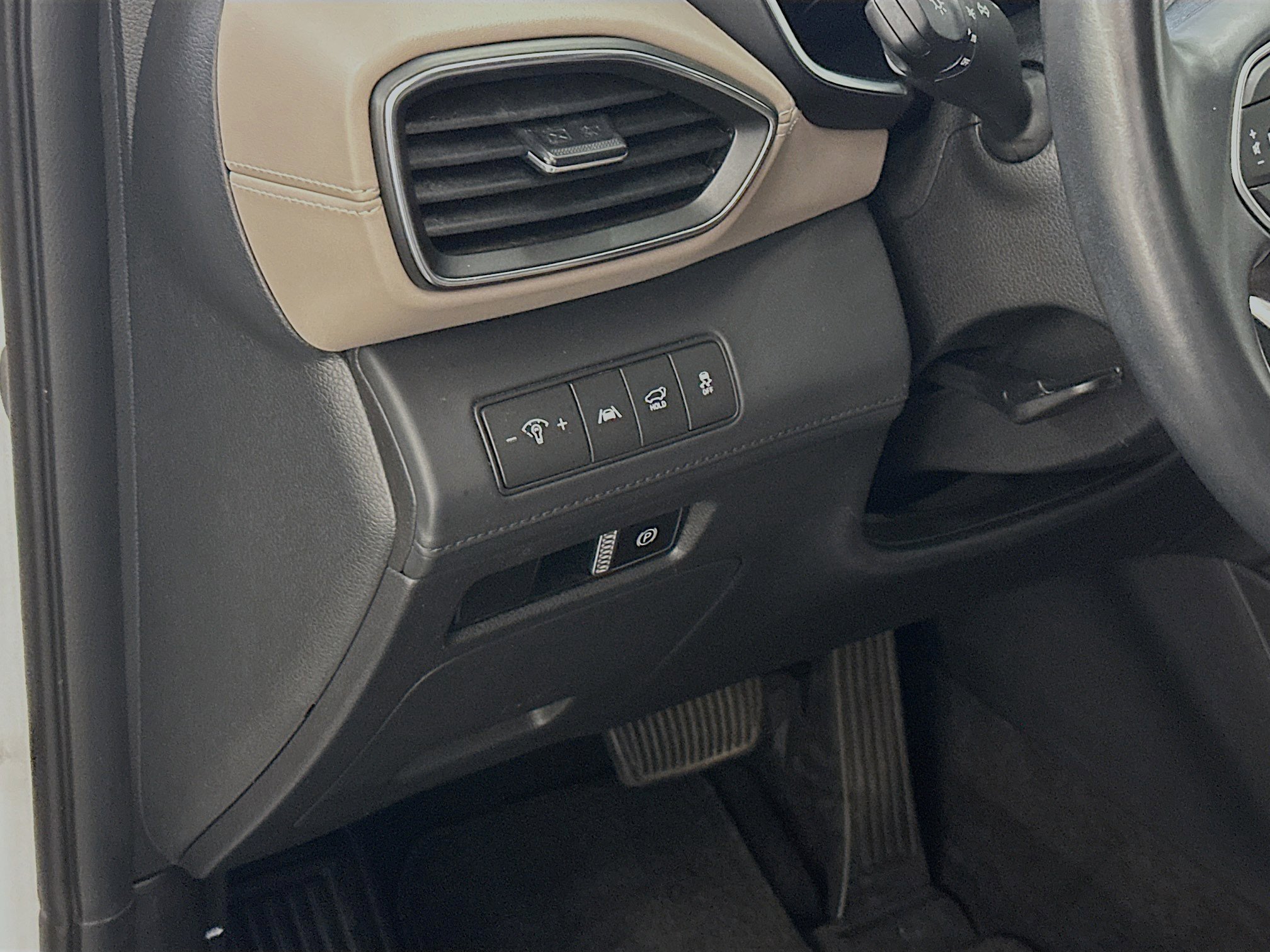 Used 2023 Hyundai Santa Fe SEL w/ Premium Package AWD/4WD image 17