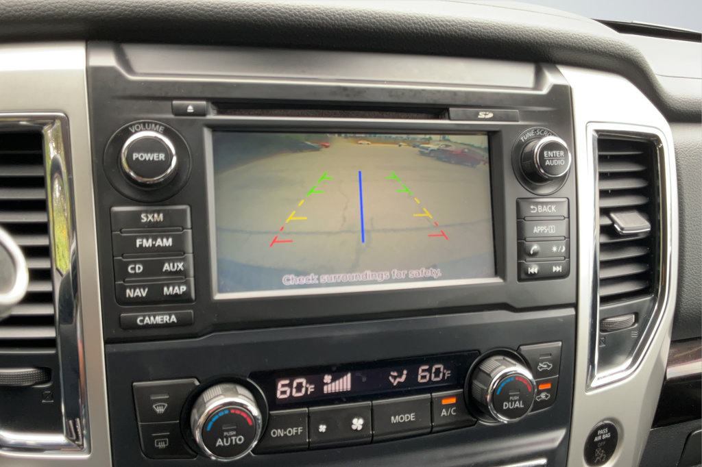 Used 2017 Nissan Titan SV RWD image 17
