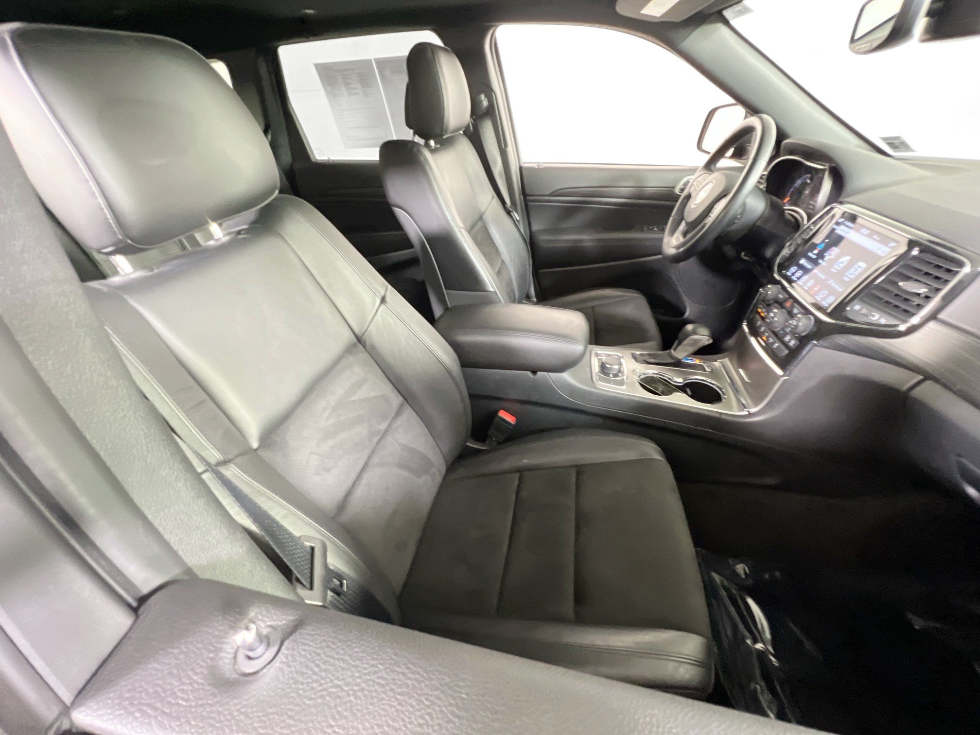 Used 2022 Jeep Grand Cherokee Laredo X AWD/4WD image 28