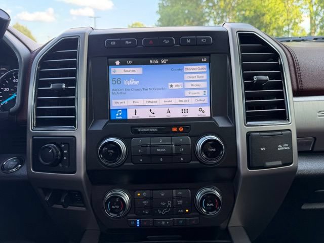 Certified 2019 Ford F450 Platinum w/ Platinum Ultimate Package AWD/4WD image 17