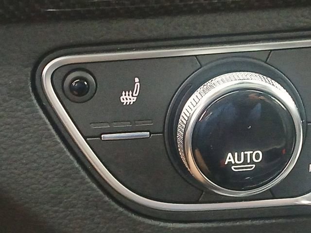 Used 2019 Audi SQ5 Premium Plus image 16