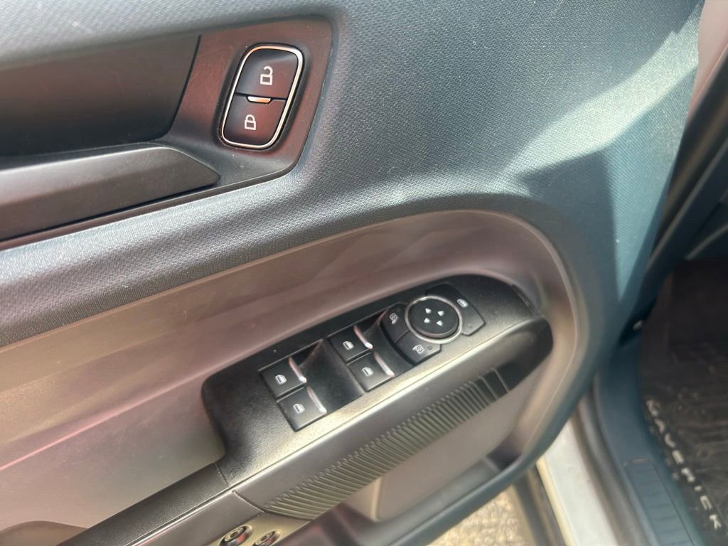 Used 2023 Ford Maverick Lariat w/ Lariat Luxury Package FWD image 19