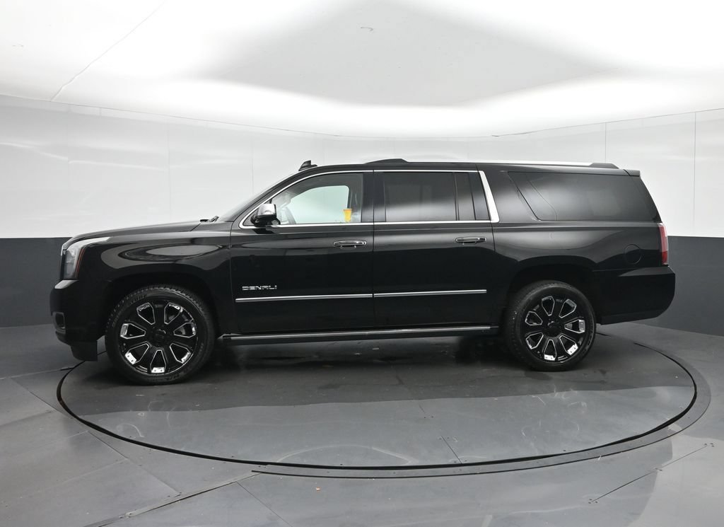 Used 2019 GMC Yukon XL Denali w/ Denali Ultimate Package AWD/4WD image 4